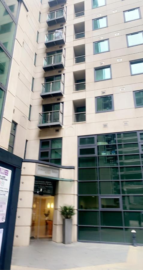 Medilon'S Apartments 伦敦 外观 照片